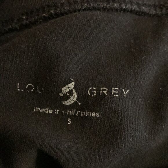 Lou & Grey Size small black Capri leggings - Picture 5 of 5
